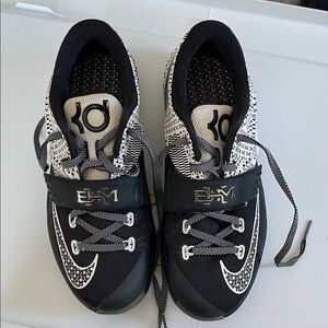 Nike KD BHM shoes